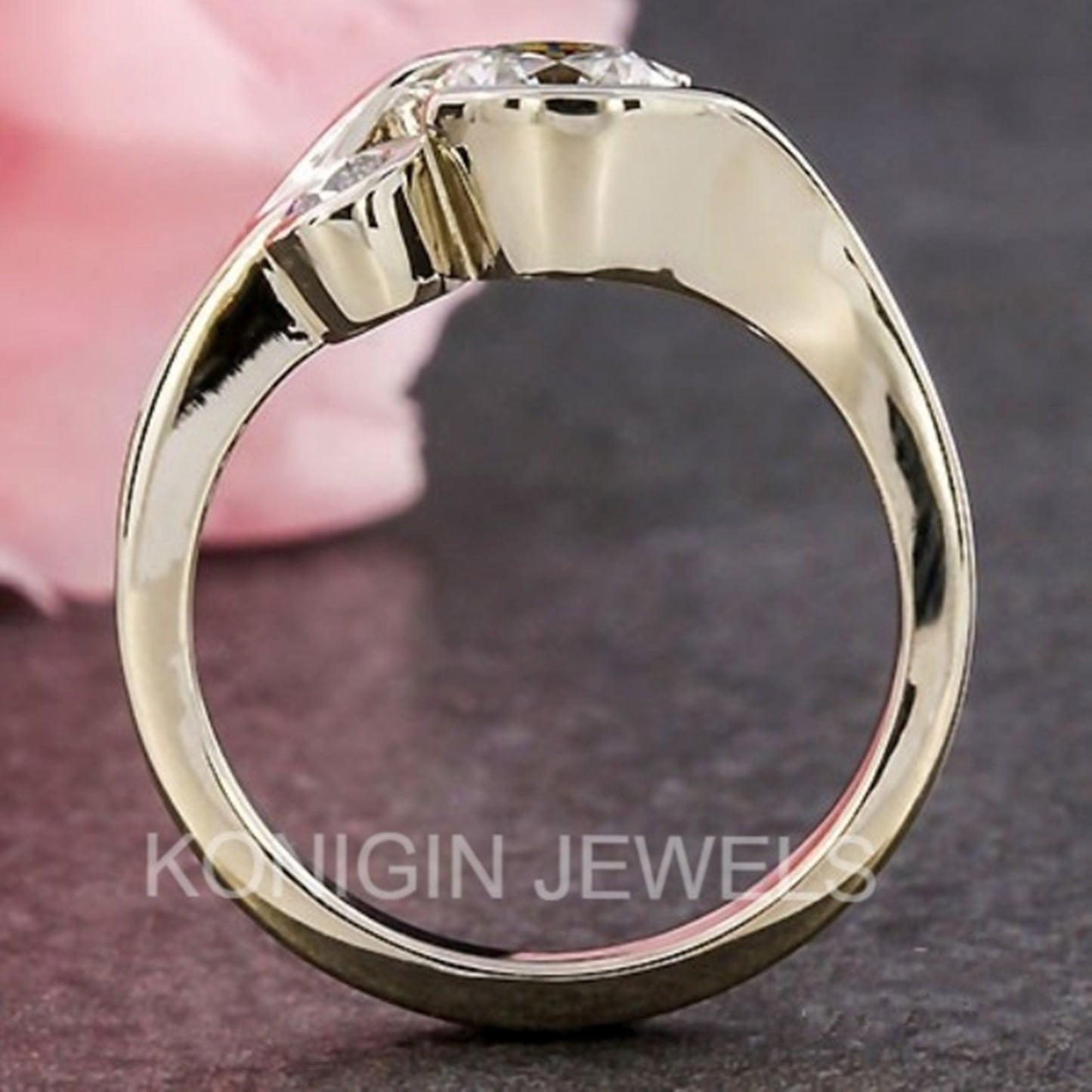 5.75mm Round Shape Colorless Moissanite Diamond Gold Ring For Women For Her