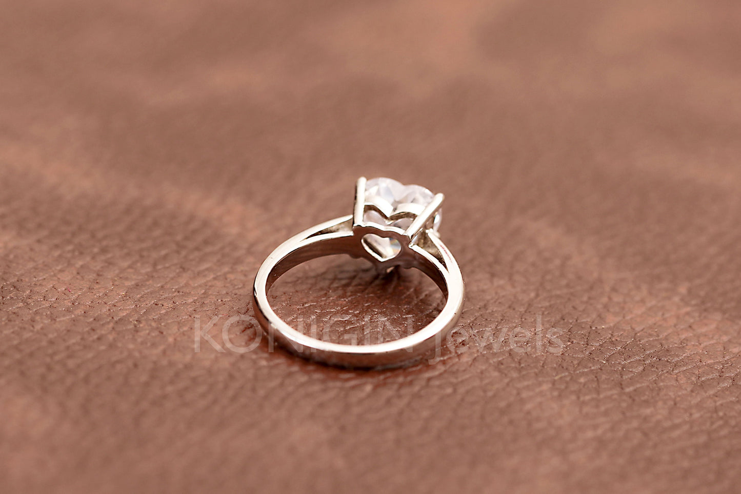 8mm Heart Shape Moissanite Diamond Proposal Ring For Her