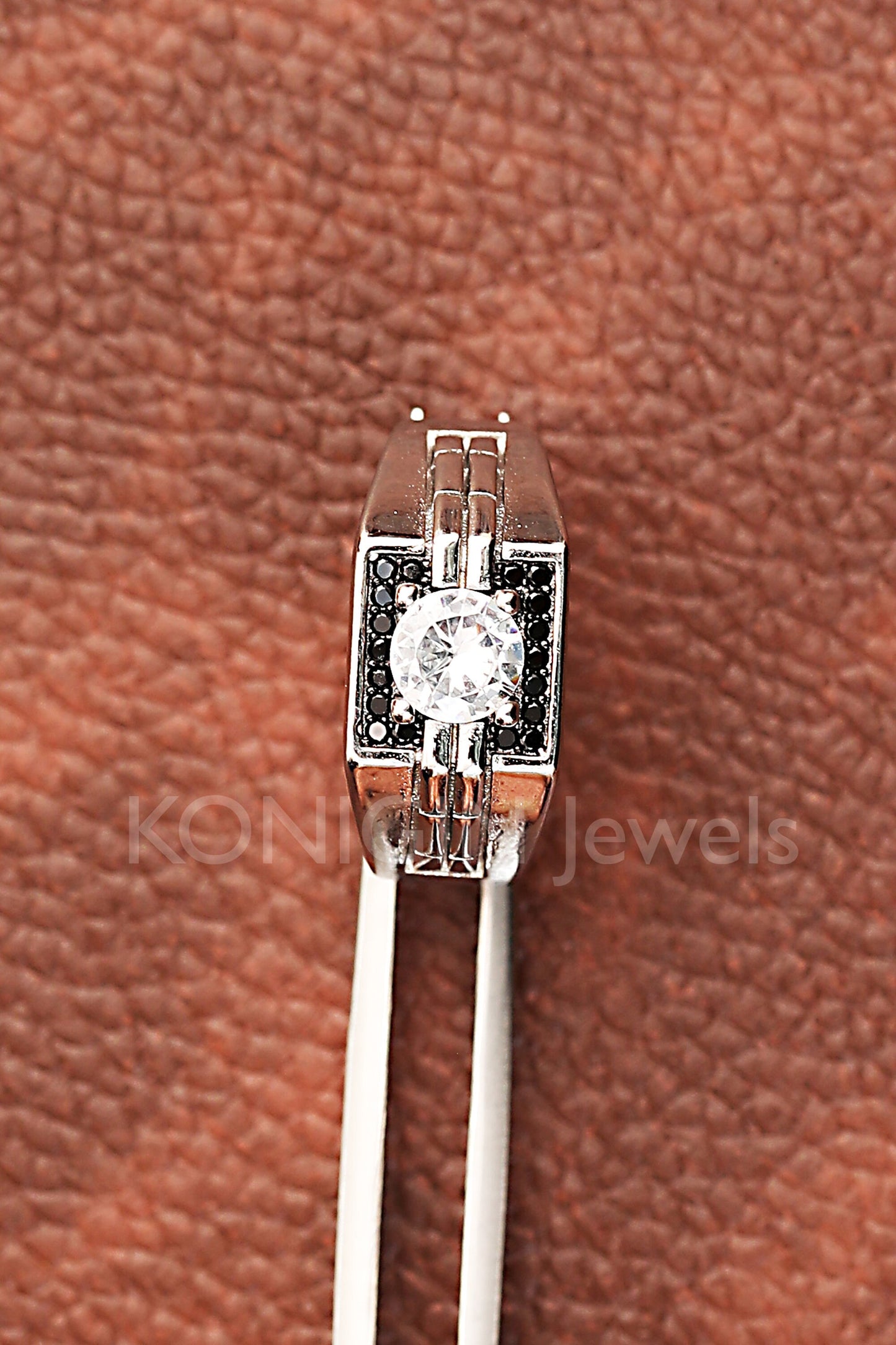 1 Carat Round Shape Colorless Moissanite Diamond Ring For Men