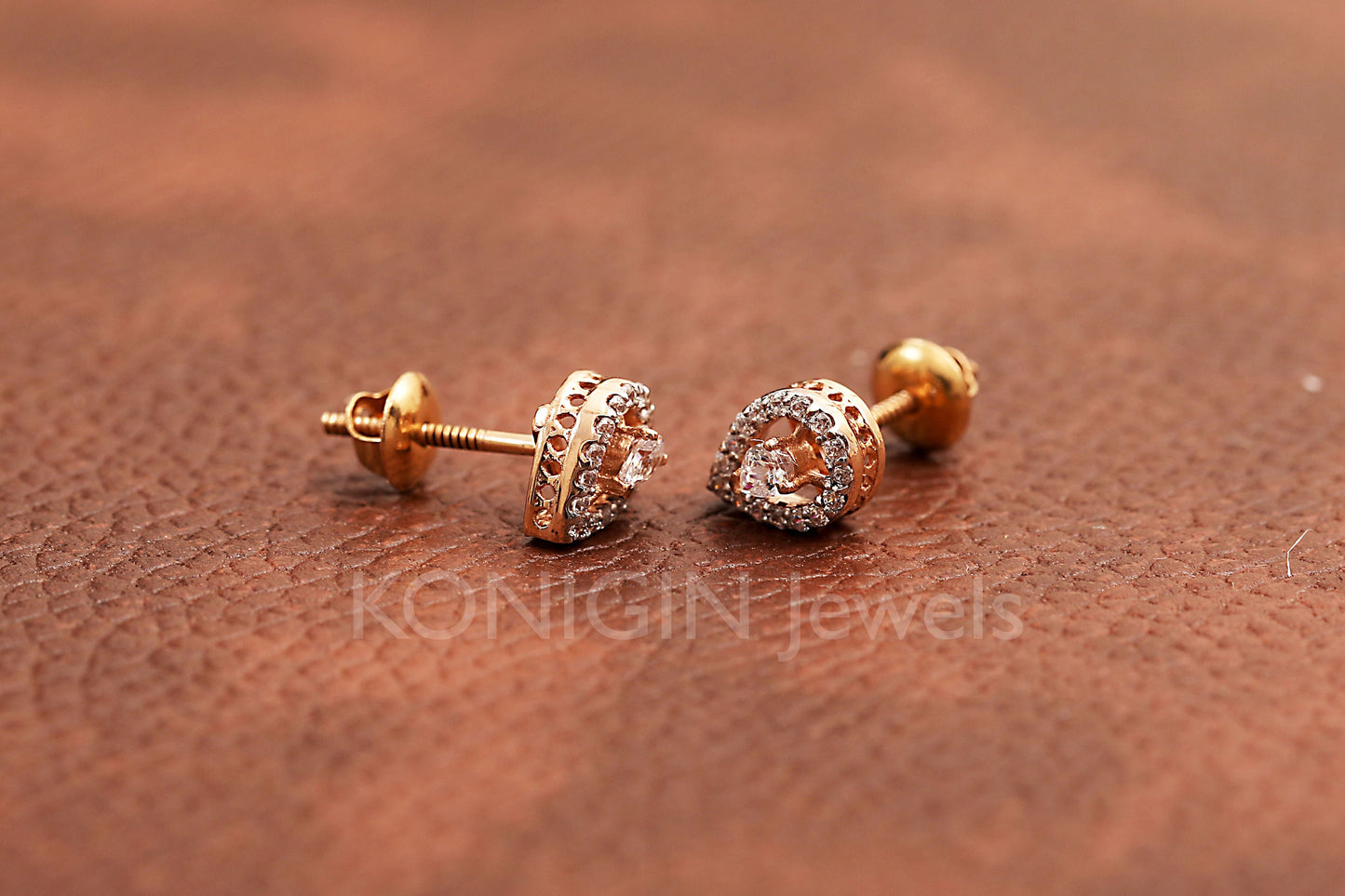 6mm Pear Shape Colorless Moissanite Diamond Gold Earring For Women