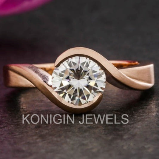 1CT Round Shape Colorless Moissanite Diamond Gold Ring For Girls