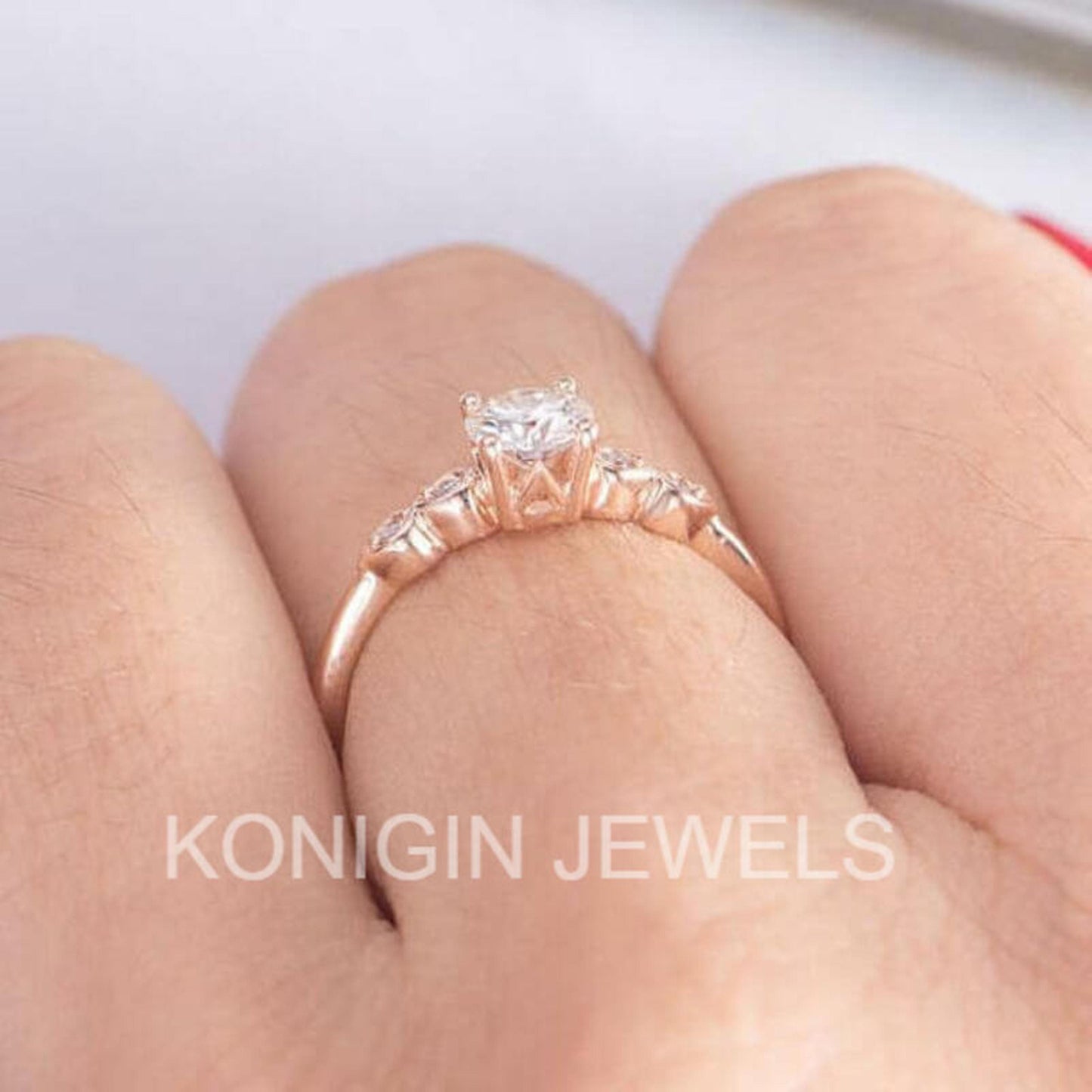 1 CT Round Shape Colorless Moissanite Diamond Gold Ring For Girls