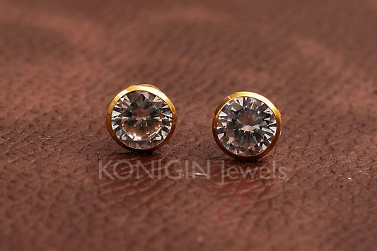 0.75CT Round Shape Colorless Moissanite Diamond Gold Earring For Her