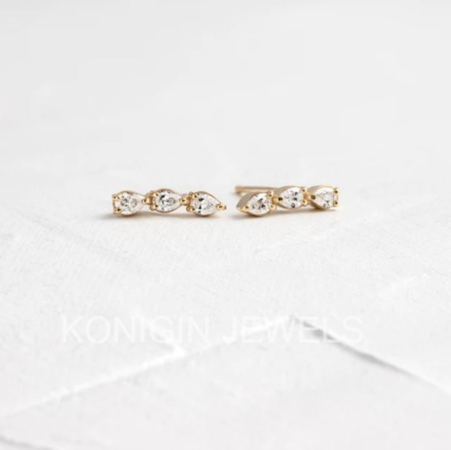 4mm Pear Shape Colorless Moissanite Diamond Gold Earring For Women